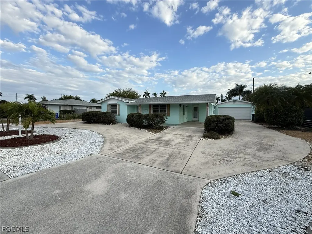 1534 Ricardo Avenue Fort Myers FL 33901