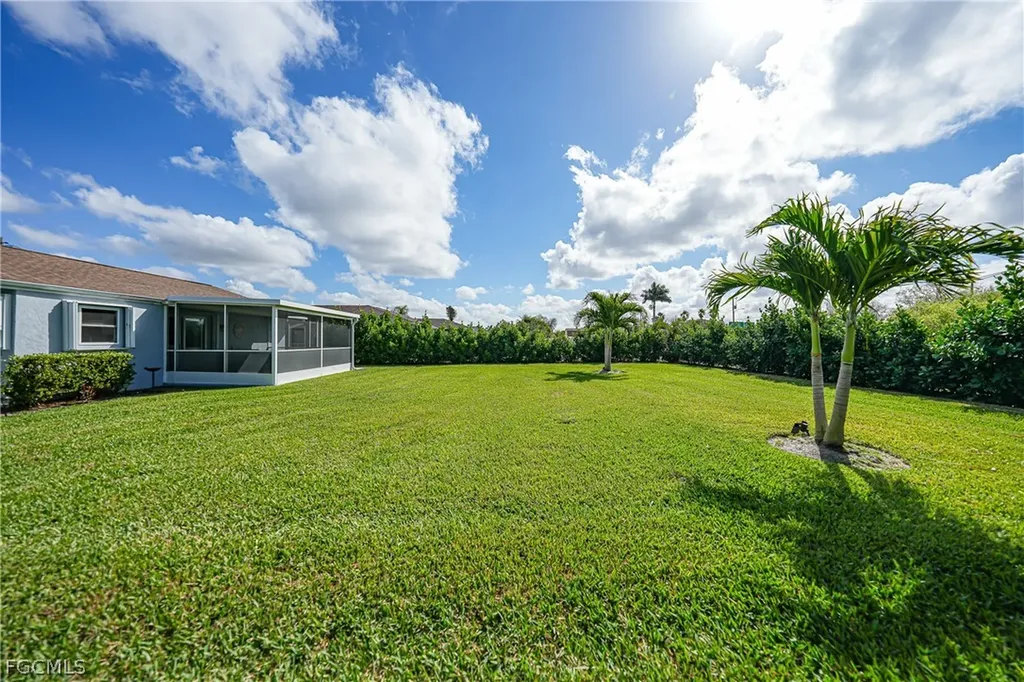 1120 SE 23rd Terrace Cape Coral FL 33990