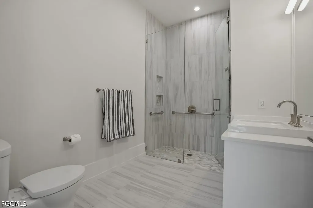 201 8th Street S Naples FL 34102