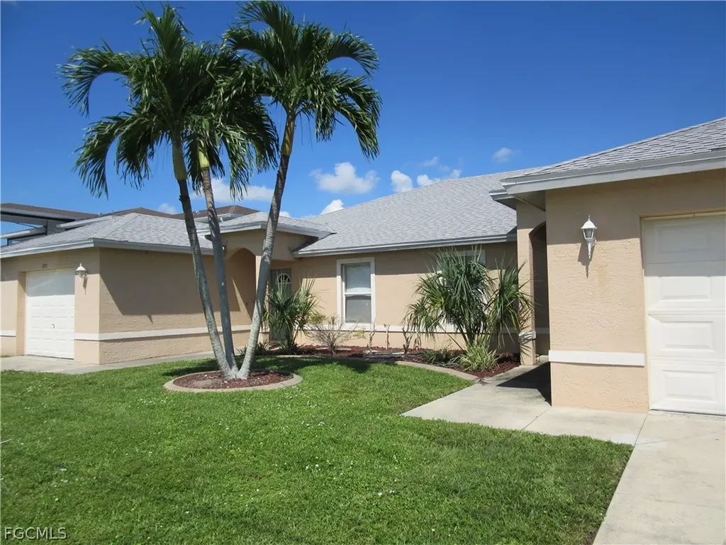269-271 SW 4th Street Cape Coral FL 33991