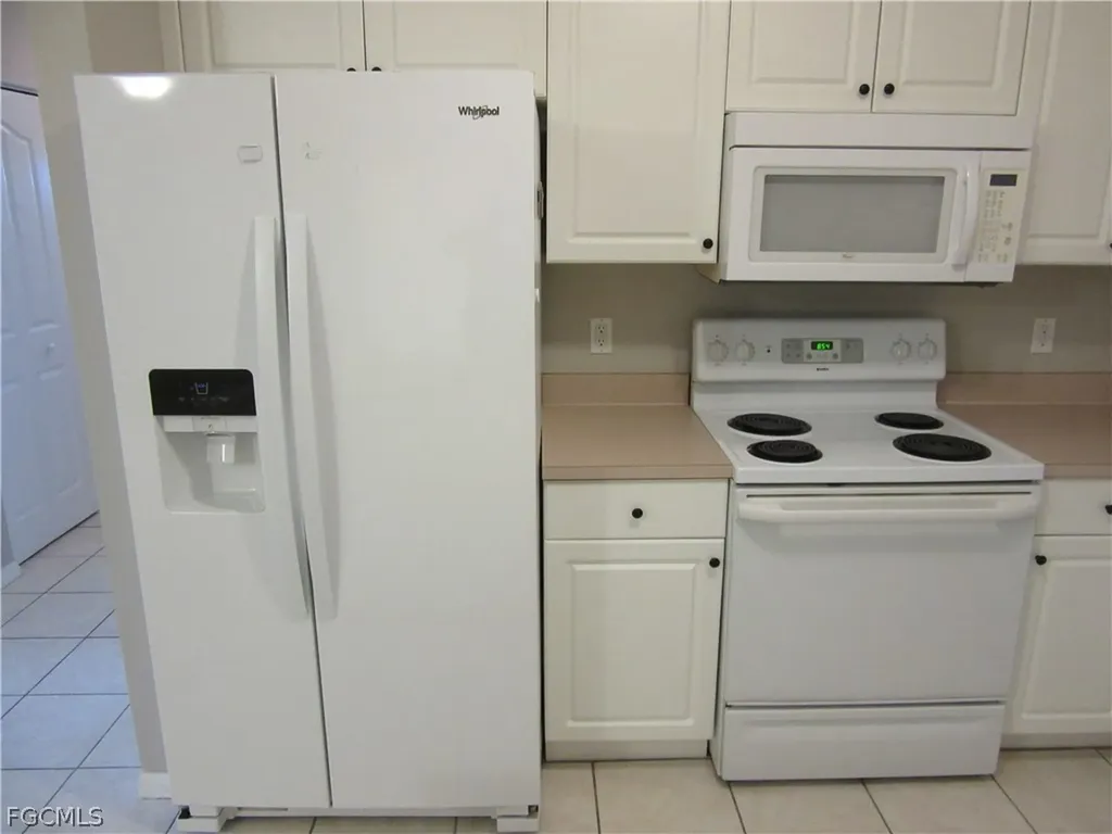 269-271 SW 4th Street Cape Coral FL 33991