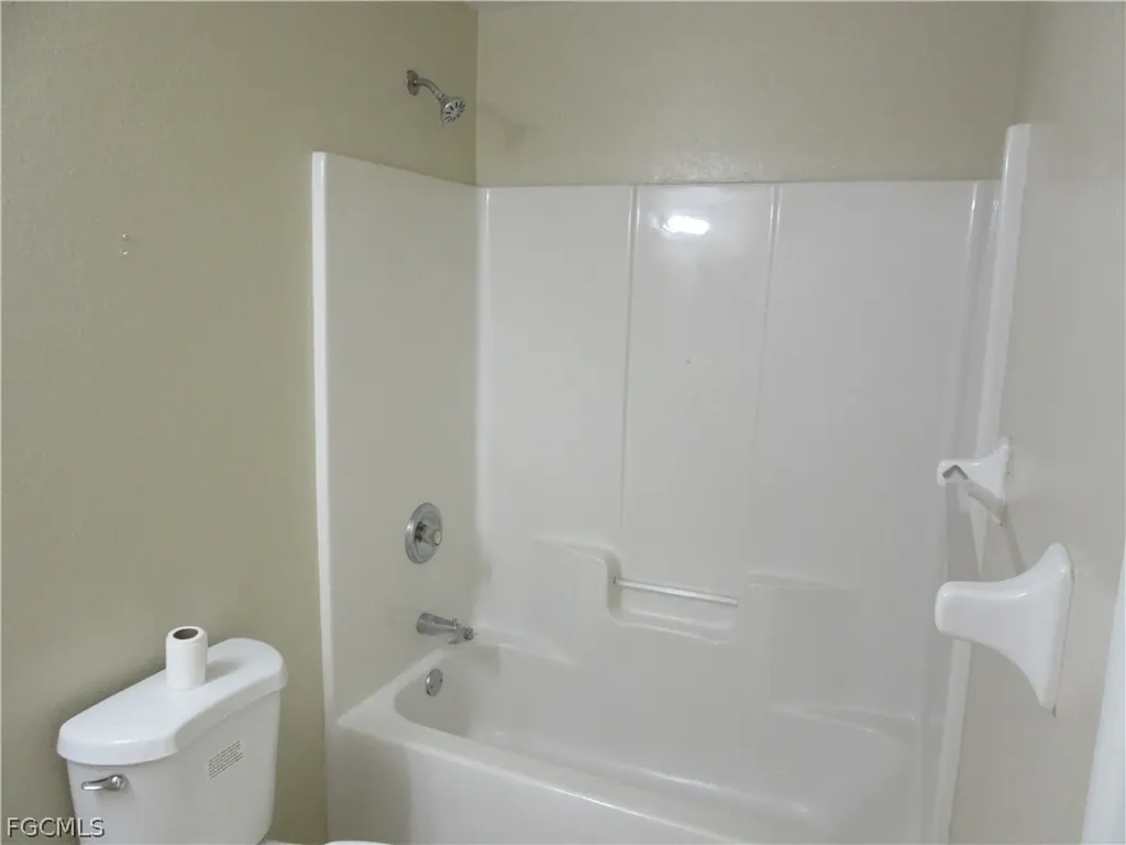 269-271 SW 4th Street Cape Coral FL 33991