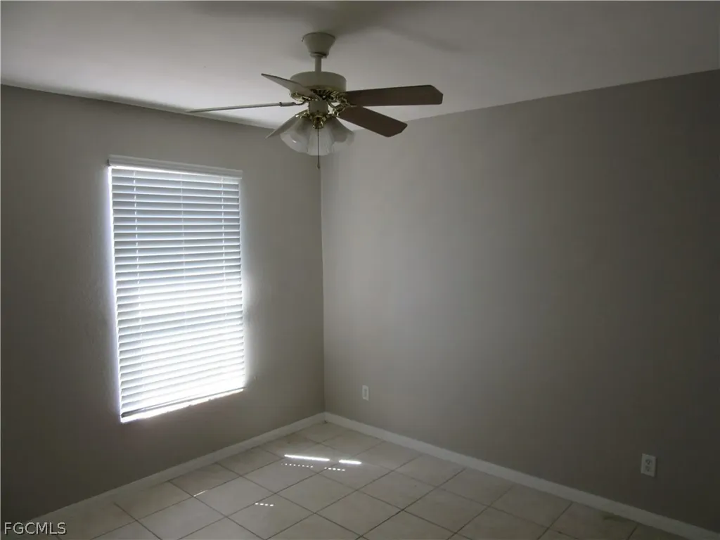 269-271 SW 4th Street Cape Coral FL 33991