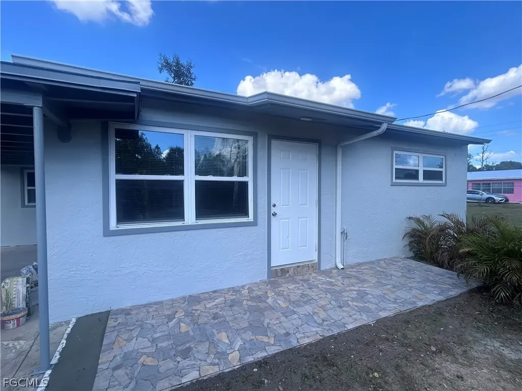 2655 Market Street Fort Myers FL 33916