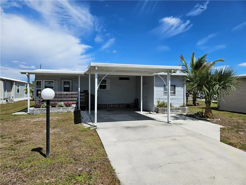 5558 Palm Beach Boulevard Fort Myers FL 33905