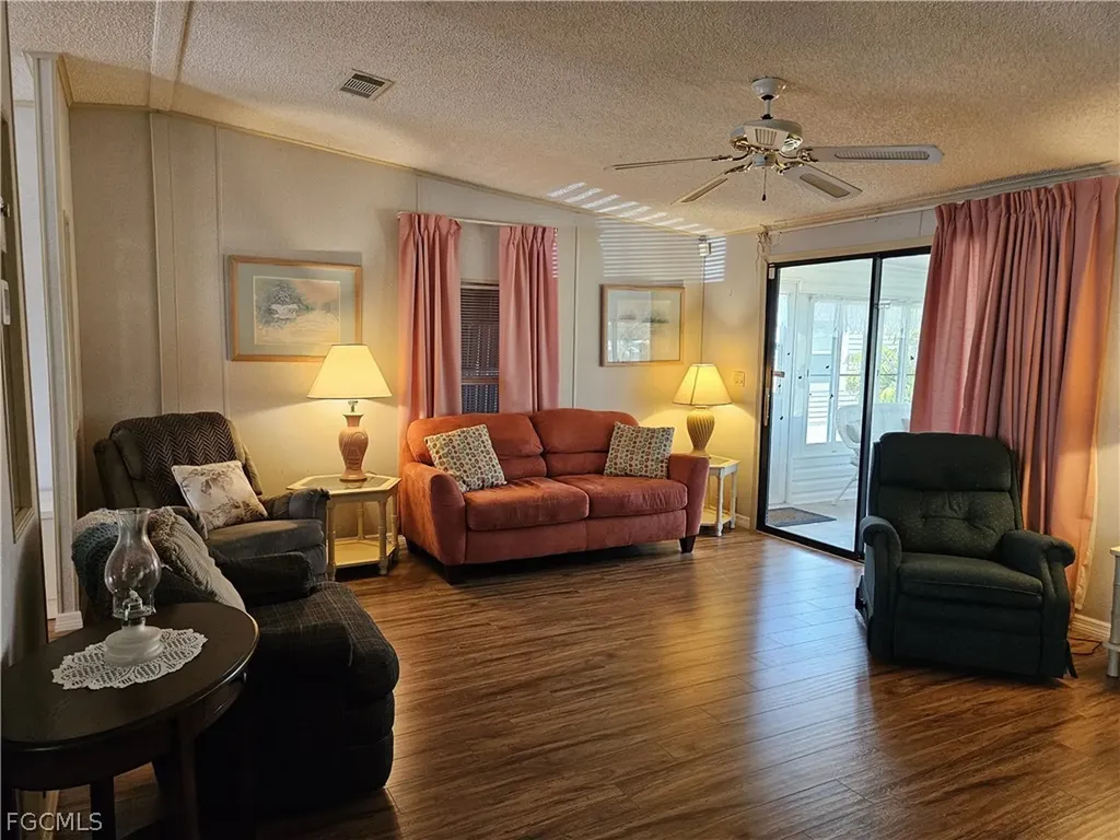 5558 Palm Beach Boulevard Fort Myers FL 33905