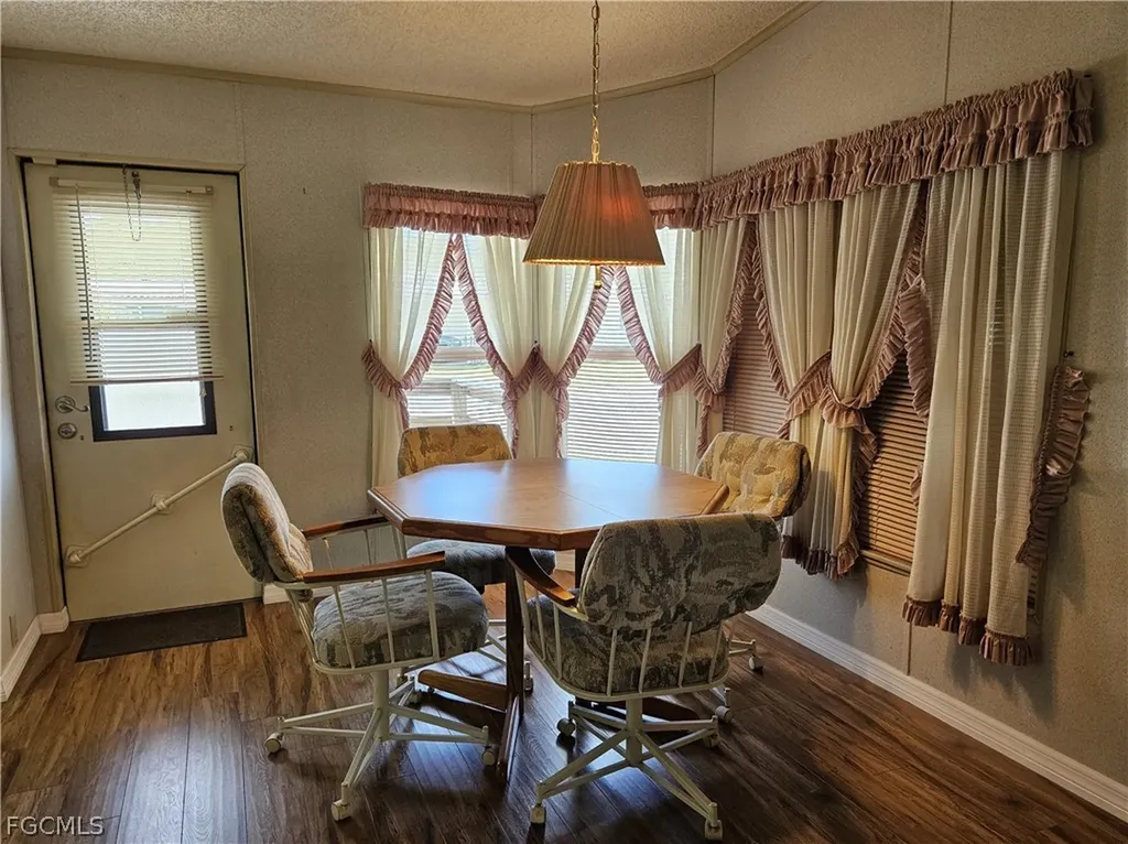 5558 Palm Beach Boulevard Fort Myers FL 33905