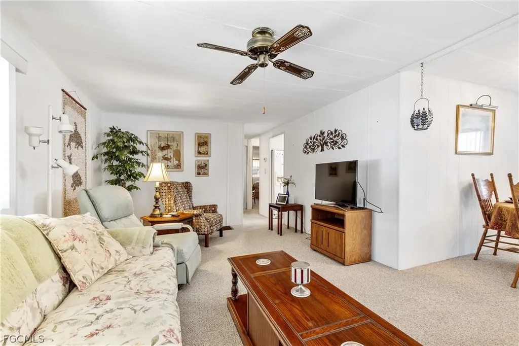 203 Harvest Lane North Fort Myers FL 33917