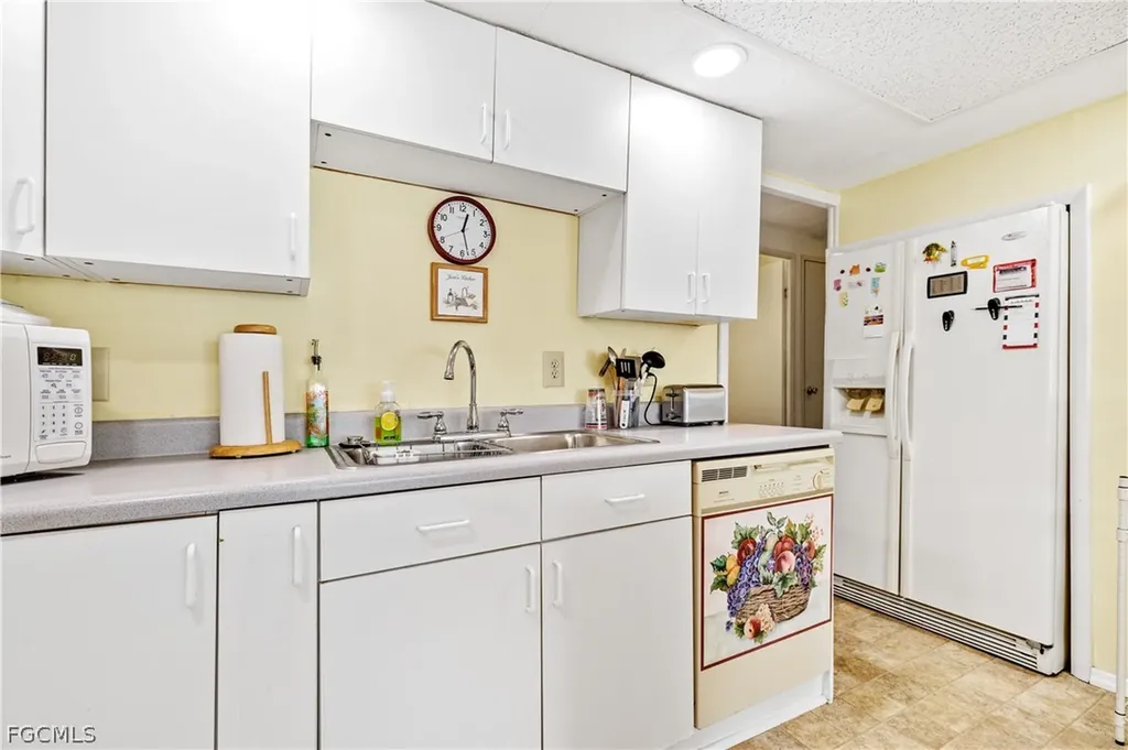 203 Harvest Lane North Fort Myers FL 33917