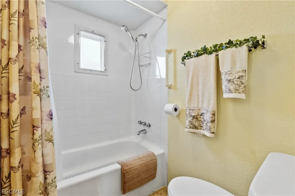 203 Harvest Lane North Fort Myers FL 33917