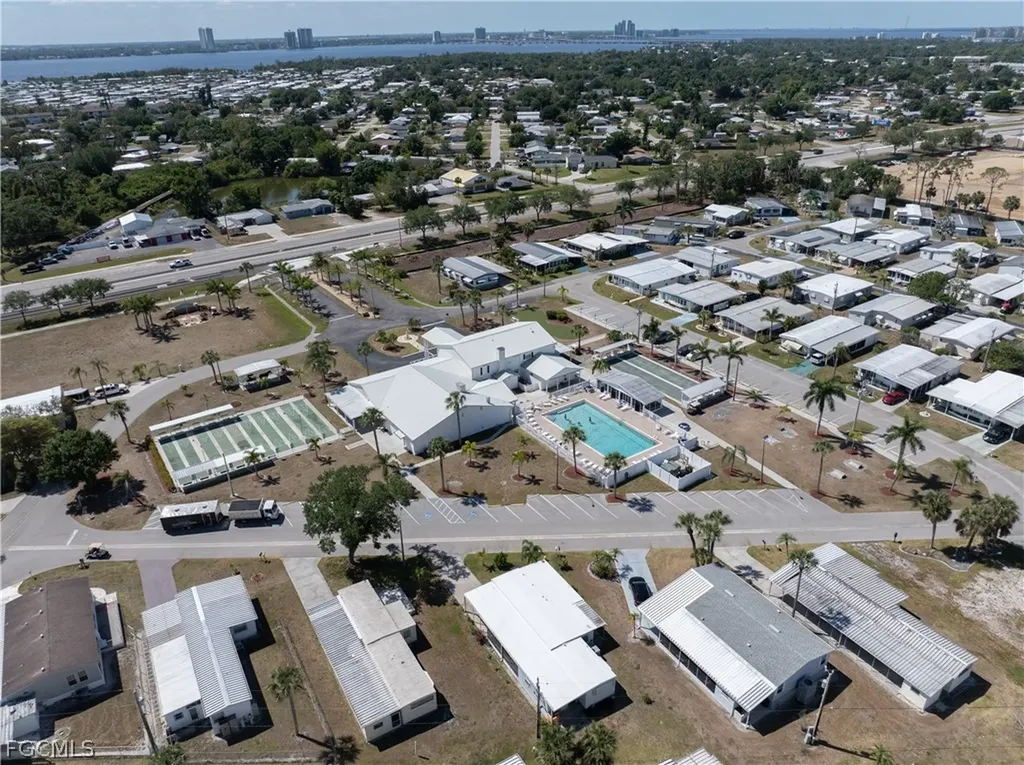 203 Harvest Lane North Fort Myers FL 33917