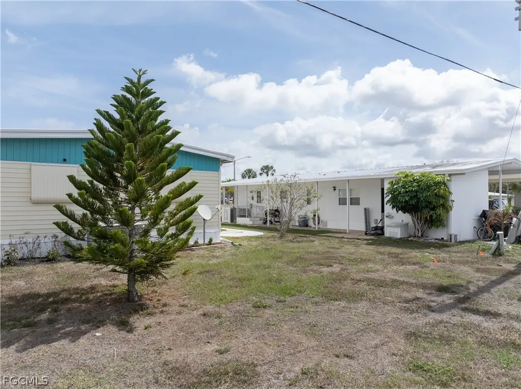 203 Harvest Lane North Fort Myers FL 33917