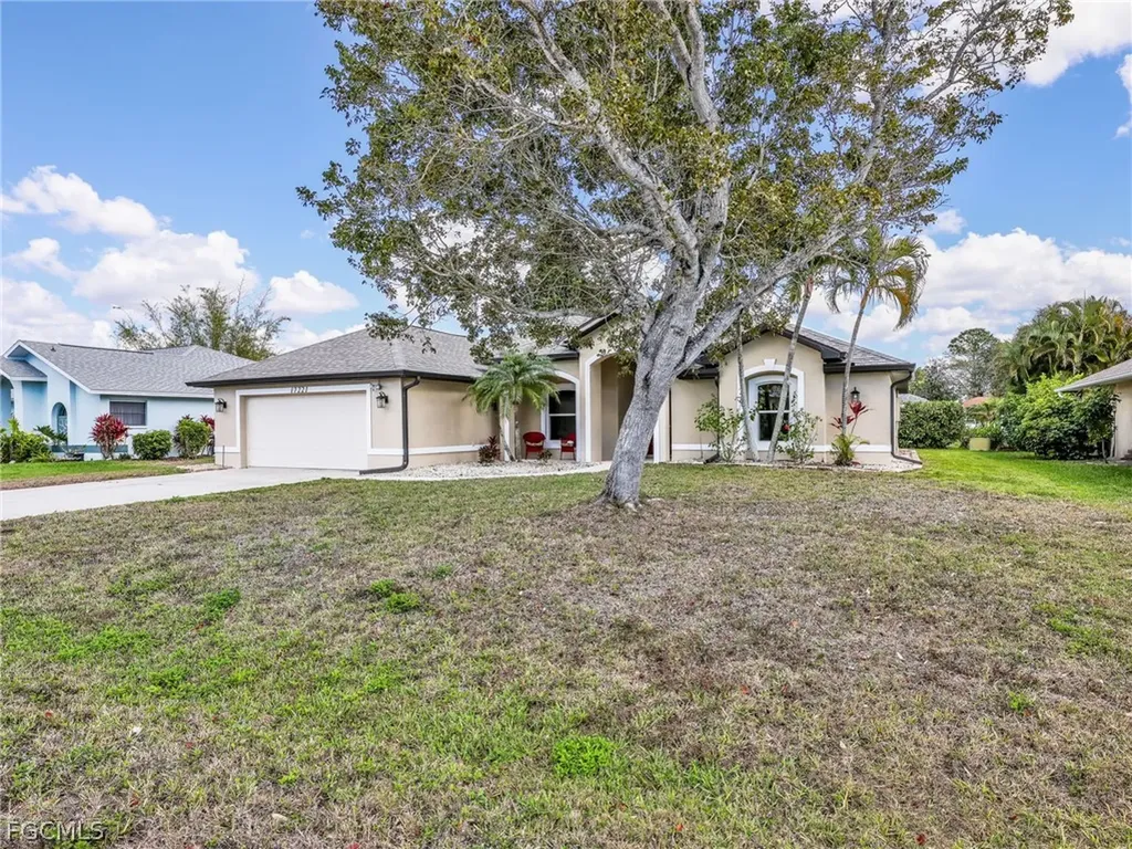 17221 Trappers Drive Fort Myers FL 33967
