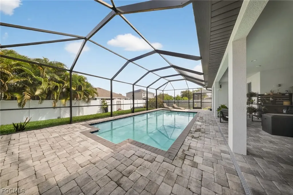 2205 SW 13th Street Cape Coral FL 33991