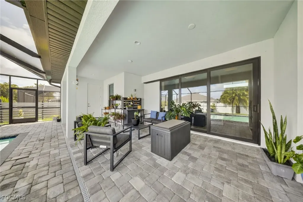 2205 SW 13th Street Cape Coral FL 33991