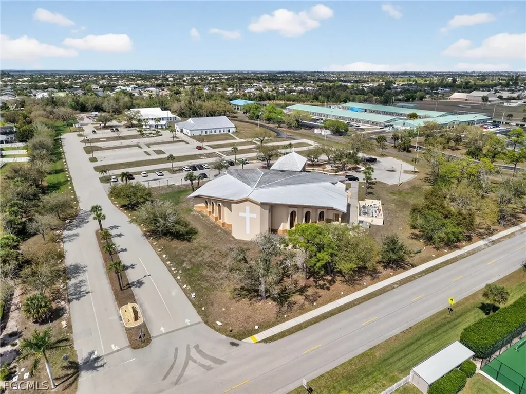 2205 SW 13th Street Cape Coral FL 33991