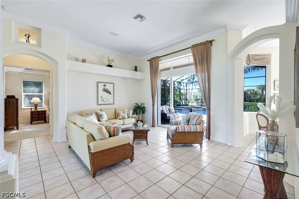 2022 El Dorado Parkway W Cape Coral FL 33914