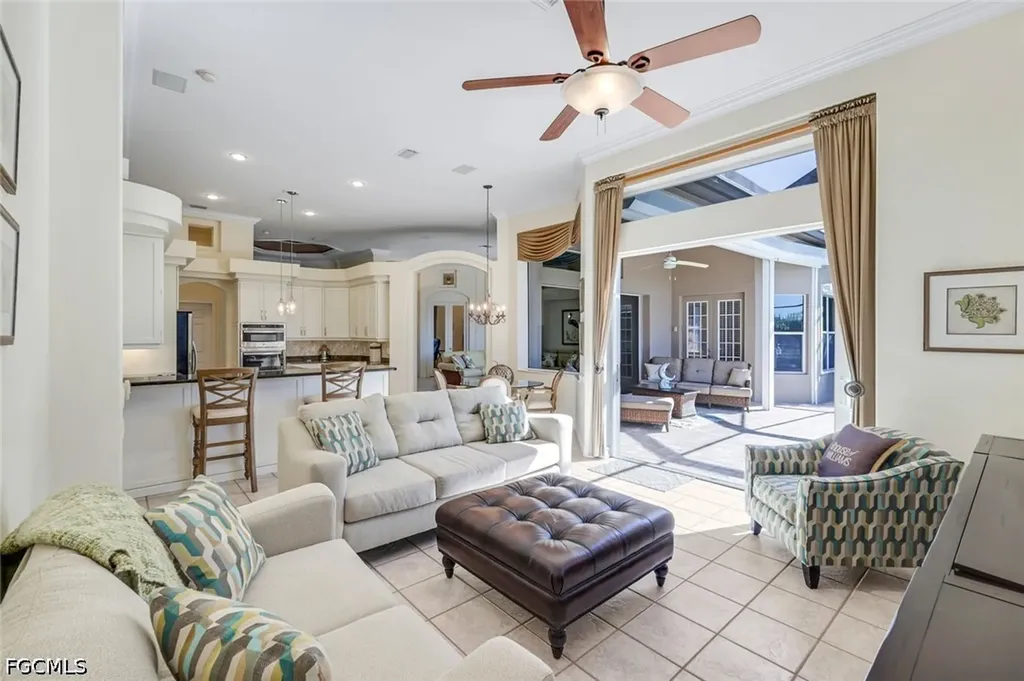 2022 El Dorado Parkway W Cape Coral FL 33914