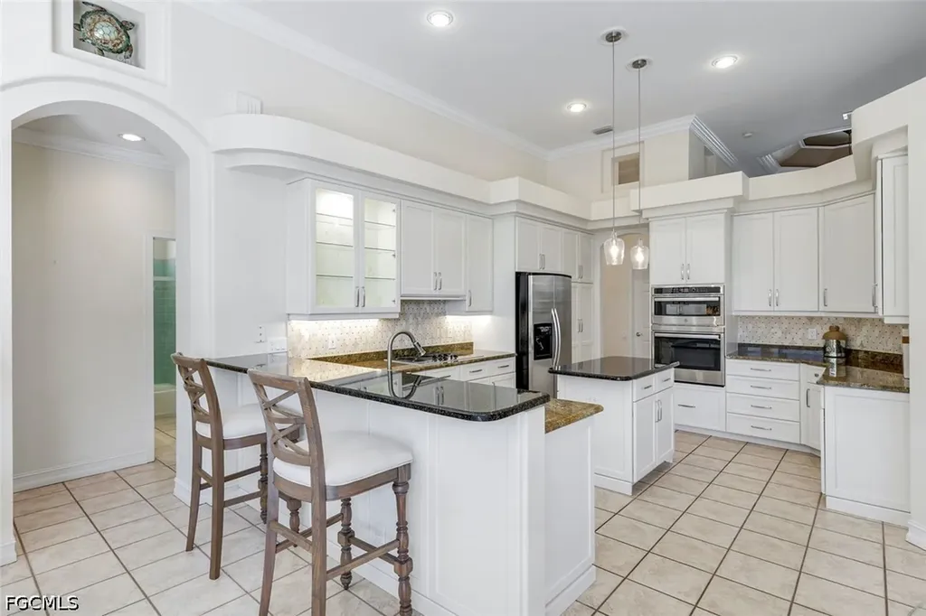 2022 El Dorado Parkway W Cape Coral FL 33914