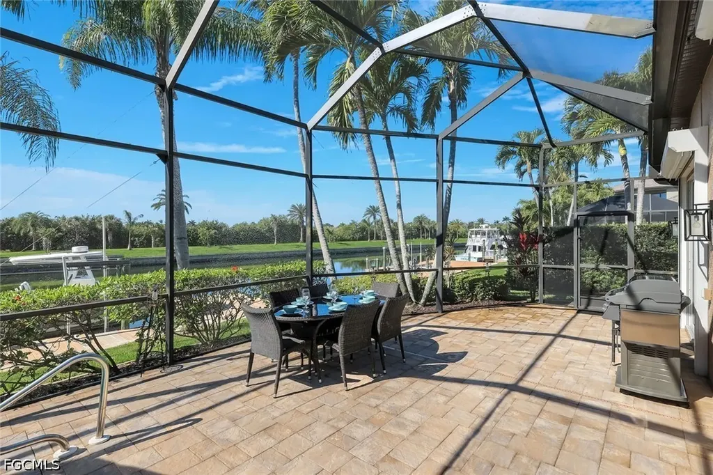 2022 El Dorado Parkway W Cape Coral FL 33914