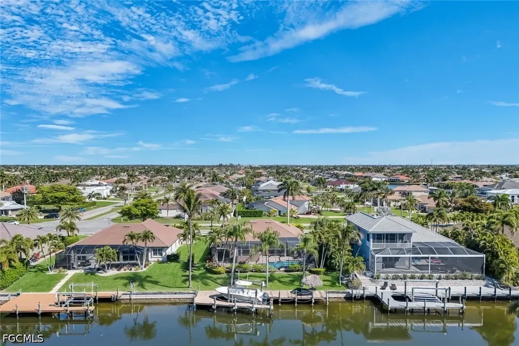 2022 El Dorado Parkway W Cape Coral FL 33914