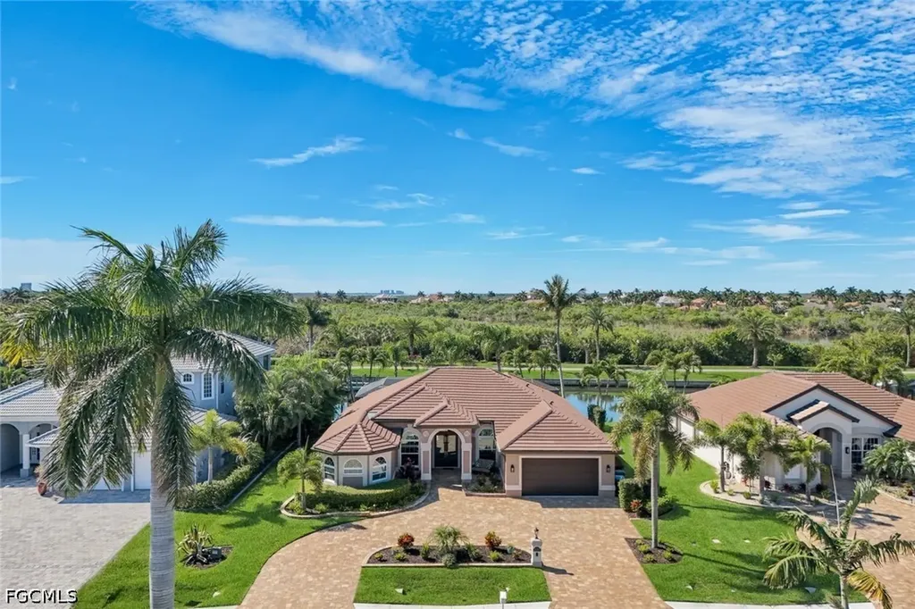 2022 El Dorado Parkway W Cape Coral FL 33914