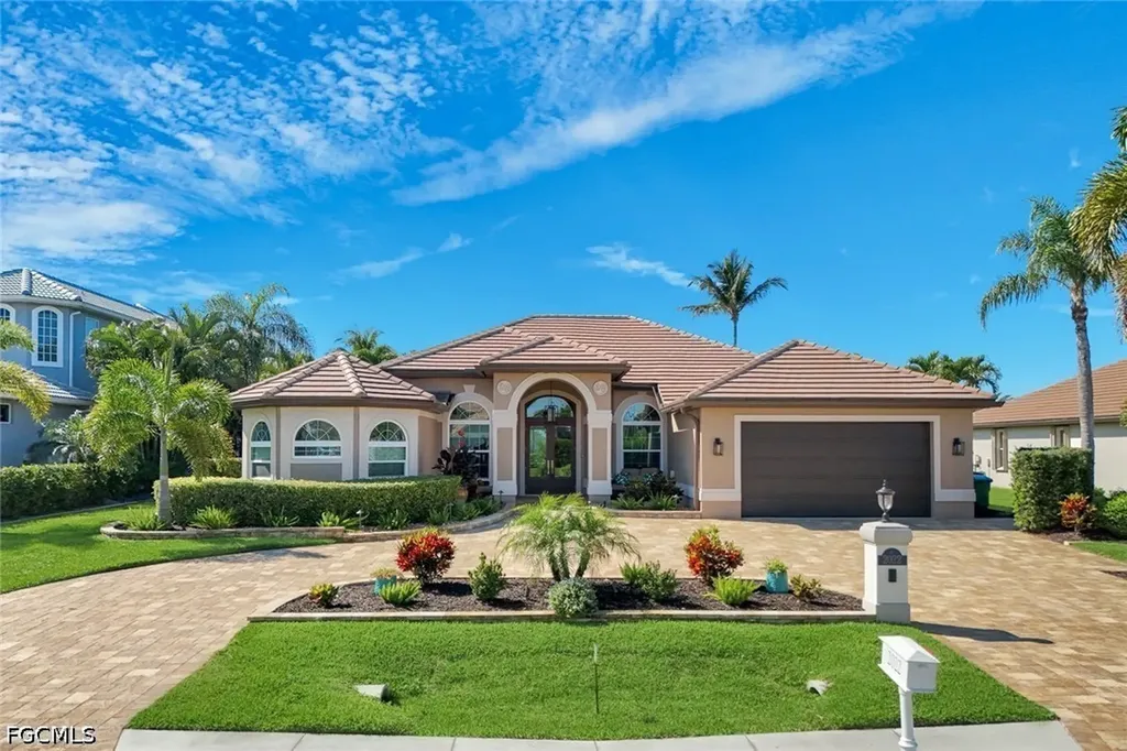 2022 El Dorado Parkway W Cape Coral FL 33914