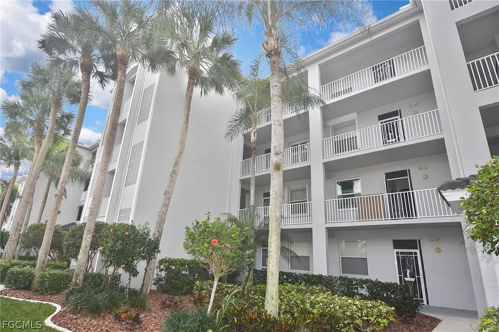 8066 Queen Palm Lane Fort Myers FL 33966
