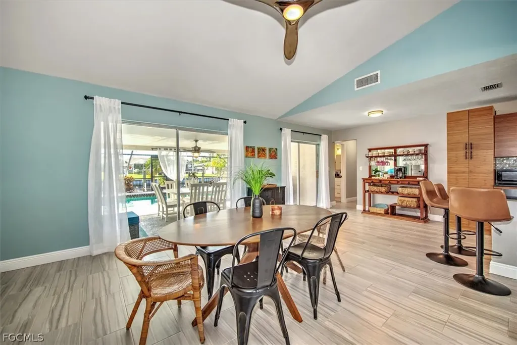118 SE 43rd Street Cape Coral FL 33904