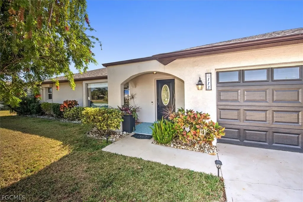 118 SE 43rd Street Cape Coral FL 33904