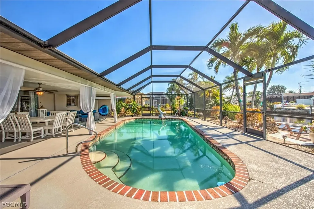 118 SE 43rd Street Cape Coral FL 33904