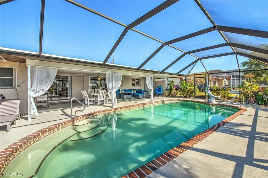 118 SE 43rd Street Cape Coral FL 33904