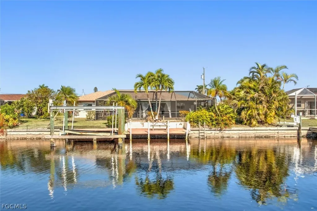 118 SE 43rd Street Cape Coral FL 33904