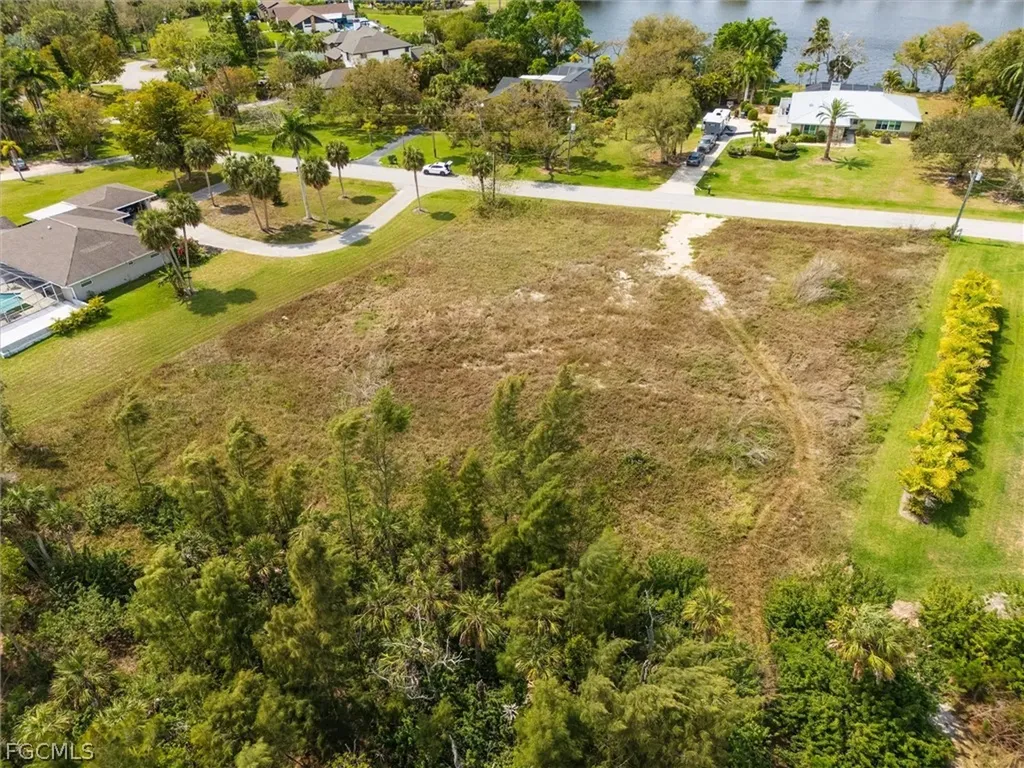 7324 Lake Drive Fort Myers FL 33908