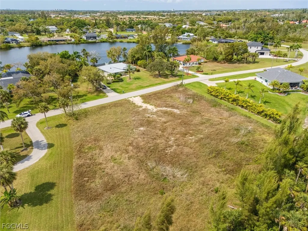 7324 Lake Drive Fort Myers FL 33908