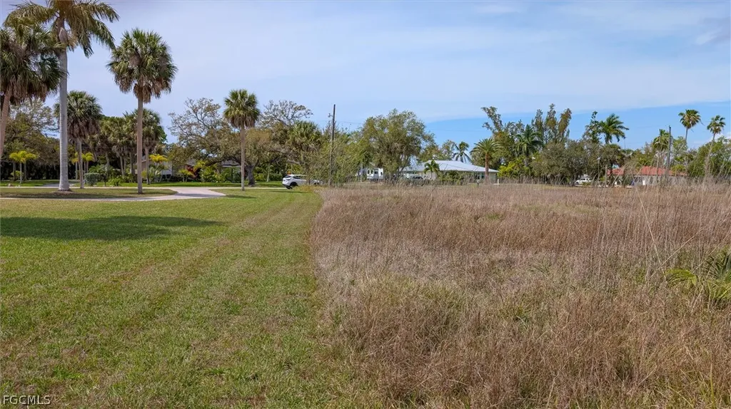 7324 Lake Drive Fort Myers FL 33908