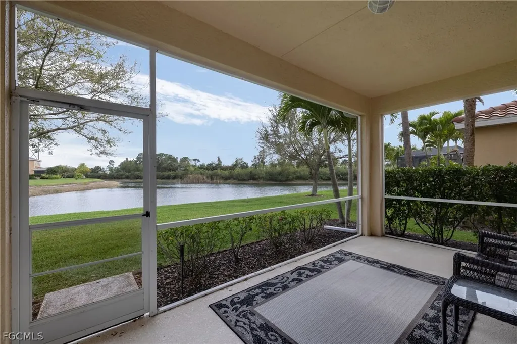 944 Golden Pond Court Cape Coral FL 33909