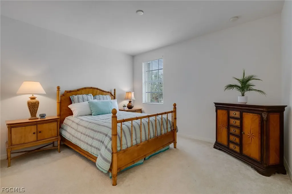 944 Golden Pond Court Cape Coral FL 33909