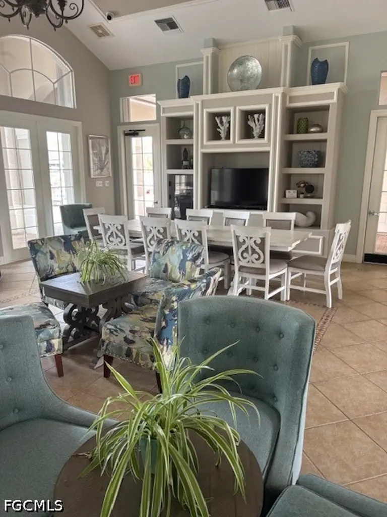 944 Golden Pond Court Cape Coral FL 33909