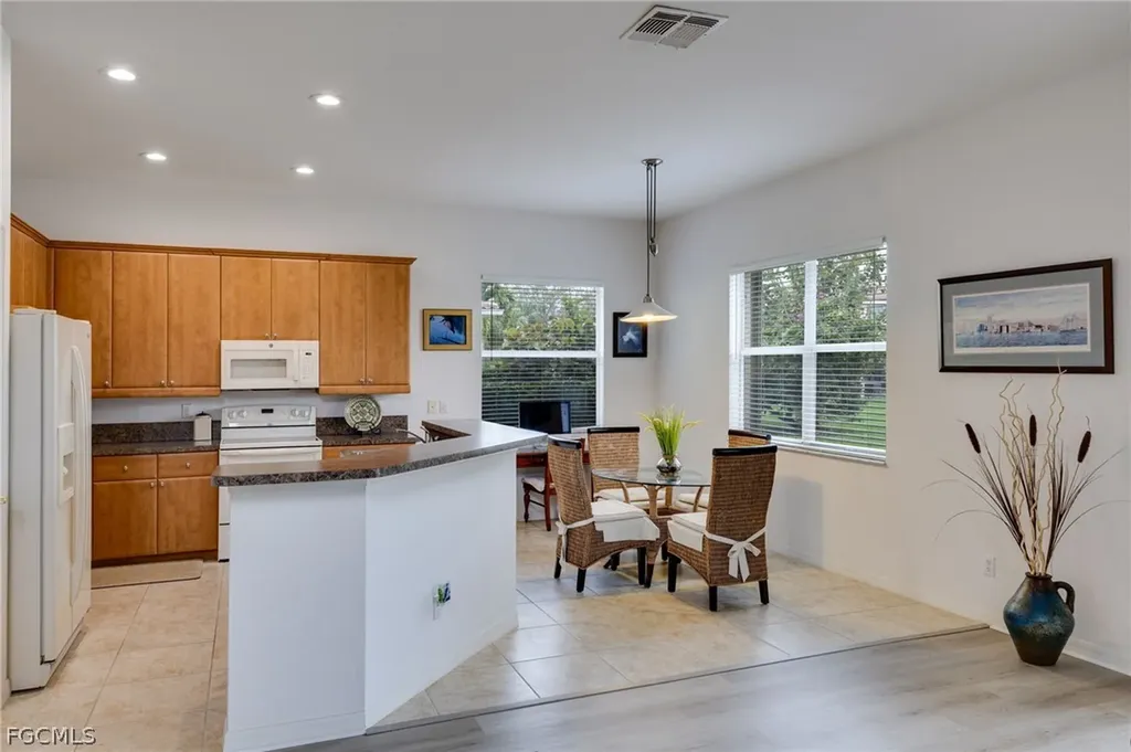 944 Golden Pond Court Cape Coral FL 33909