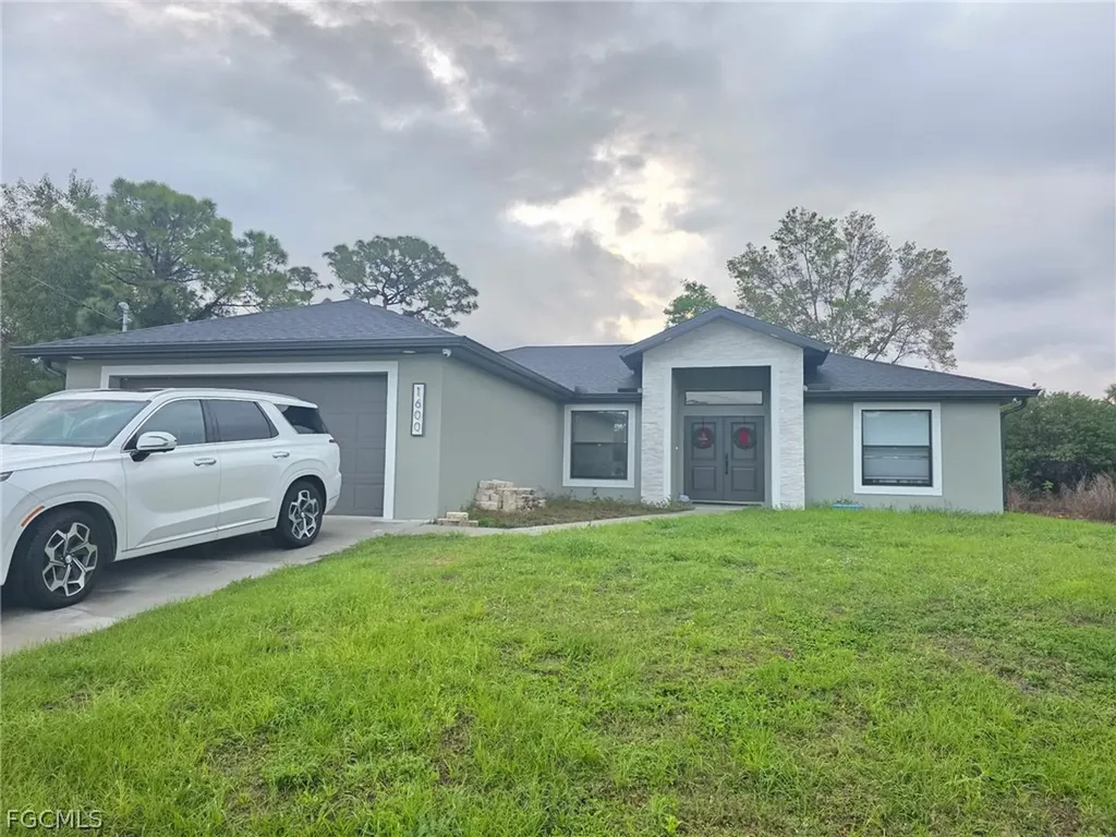 1600 Fred Avenue N Lehigh Acres FL 33971
