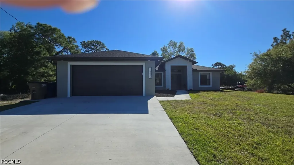 1600 Fred Avenue N Lehigh Acres FL 33971