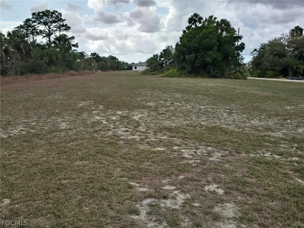 1440 NE 33rd Street Cape Coral FL 33909
