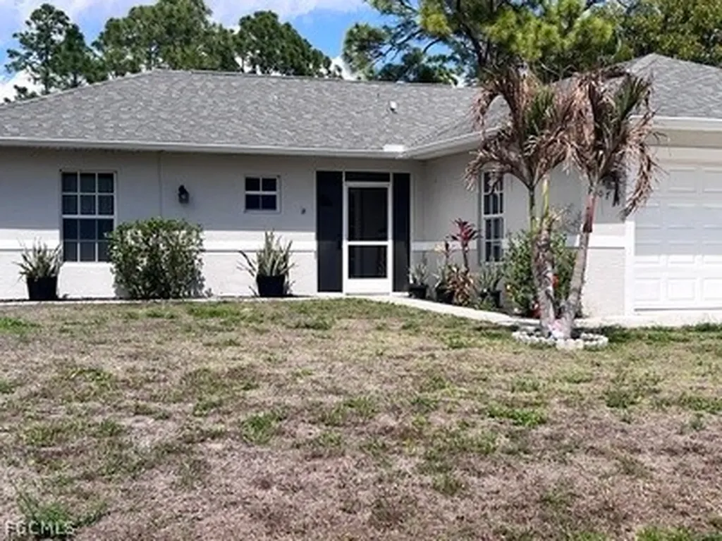 1107 Enrique Street E Lehigh Acres FL 33974