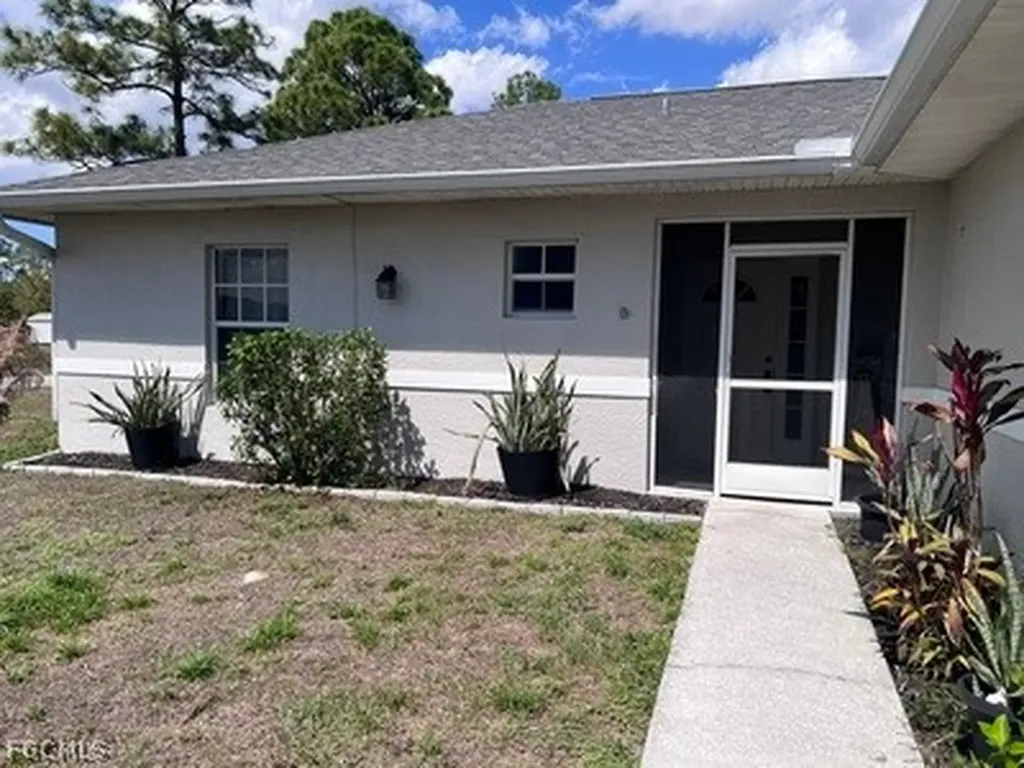 1107 Enrique Street E Lehigh Acres FL 33974