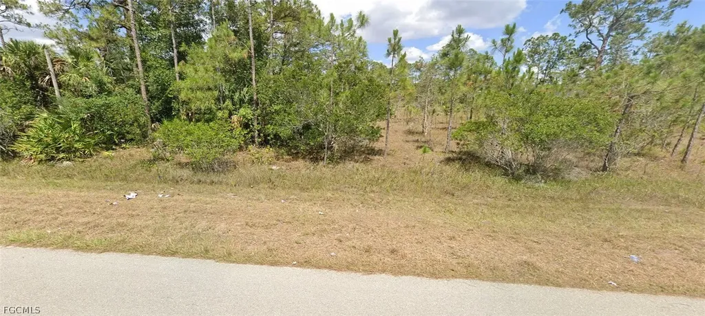 1914/1916 Magenta Avenue Lehigh Acres FL 33972