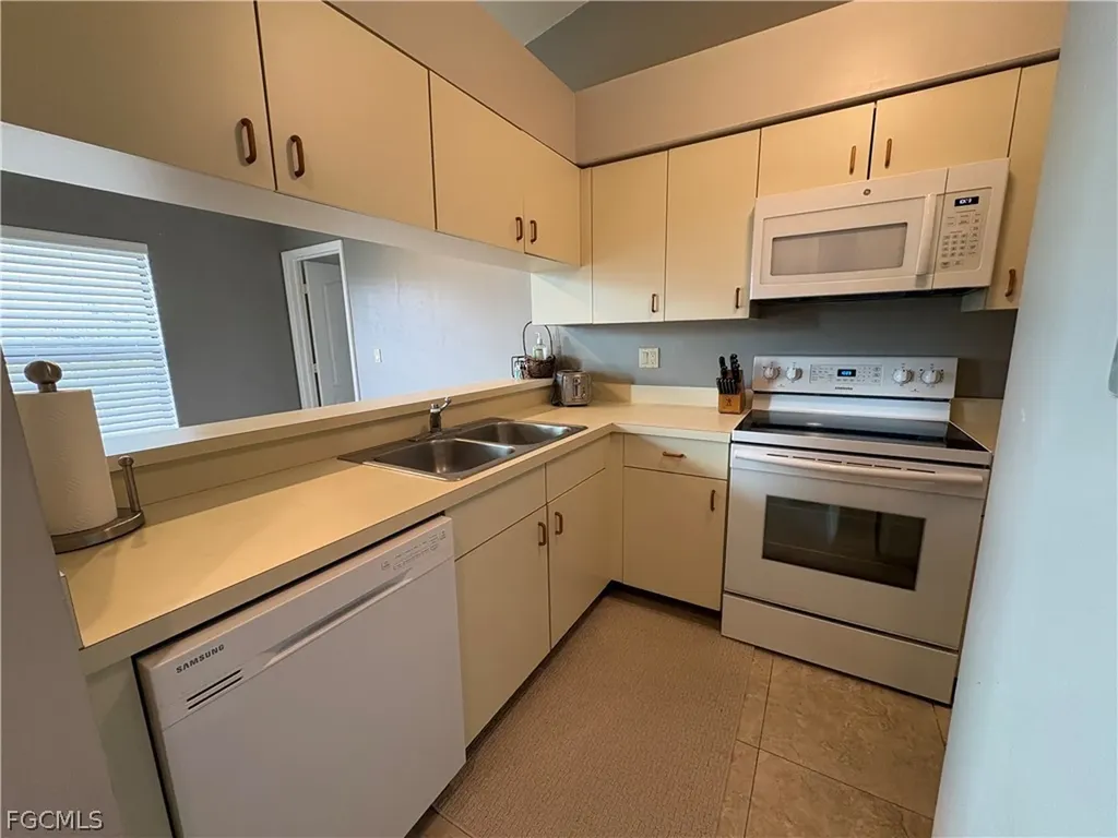 13226 Whitehaven Lane Fort Myers FL 33966