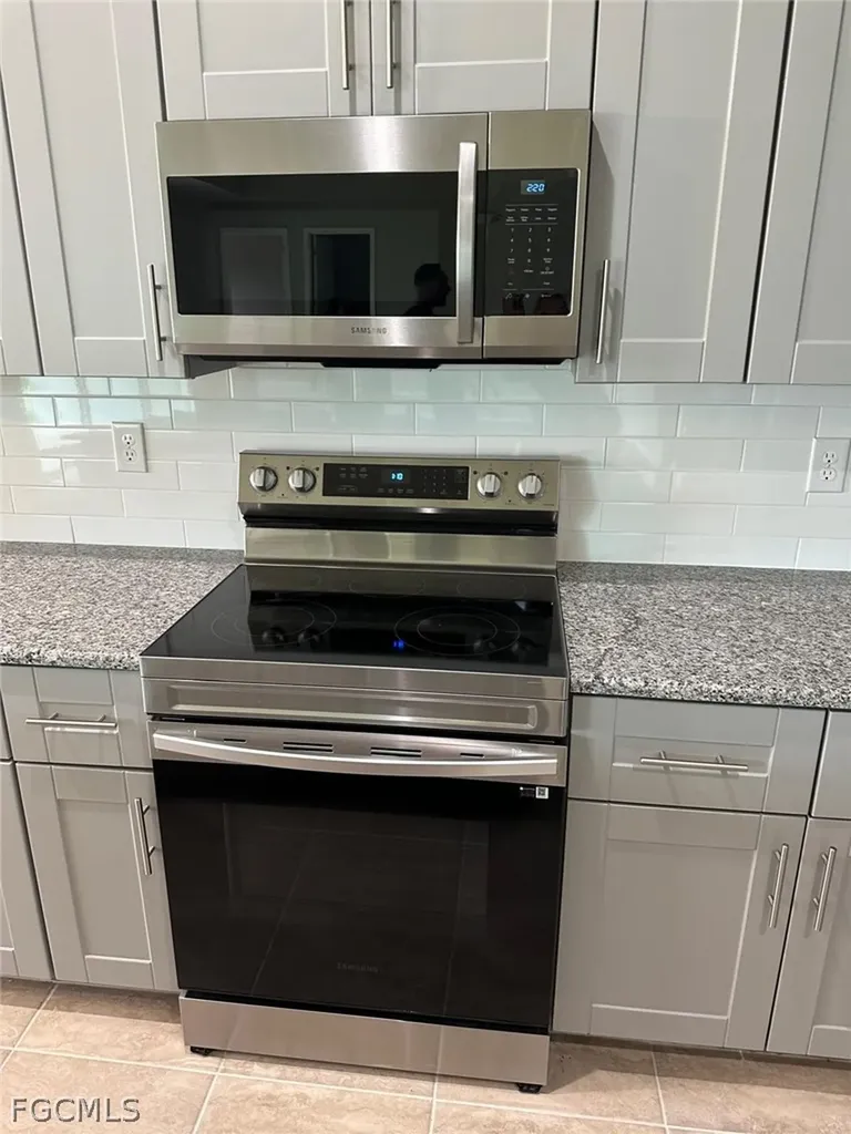 125 Bethlehem Place Labelle FL 33935