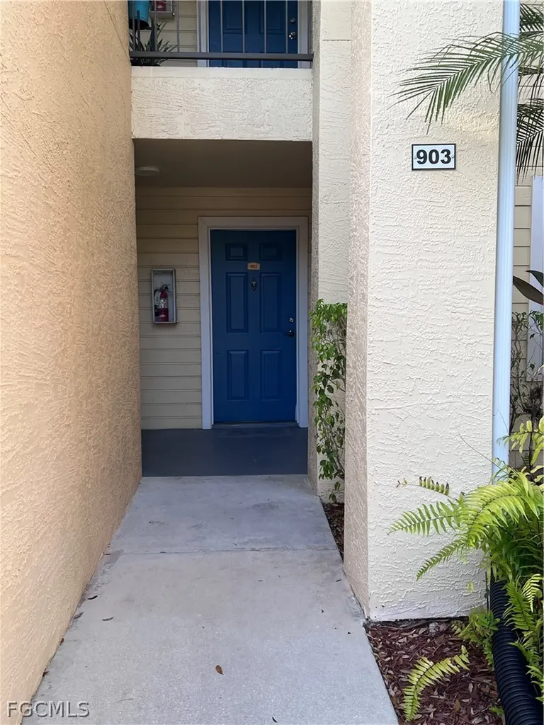 12571 Equestrian Circle Fort Myers FL 33907