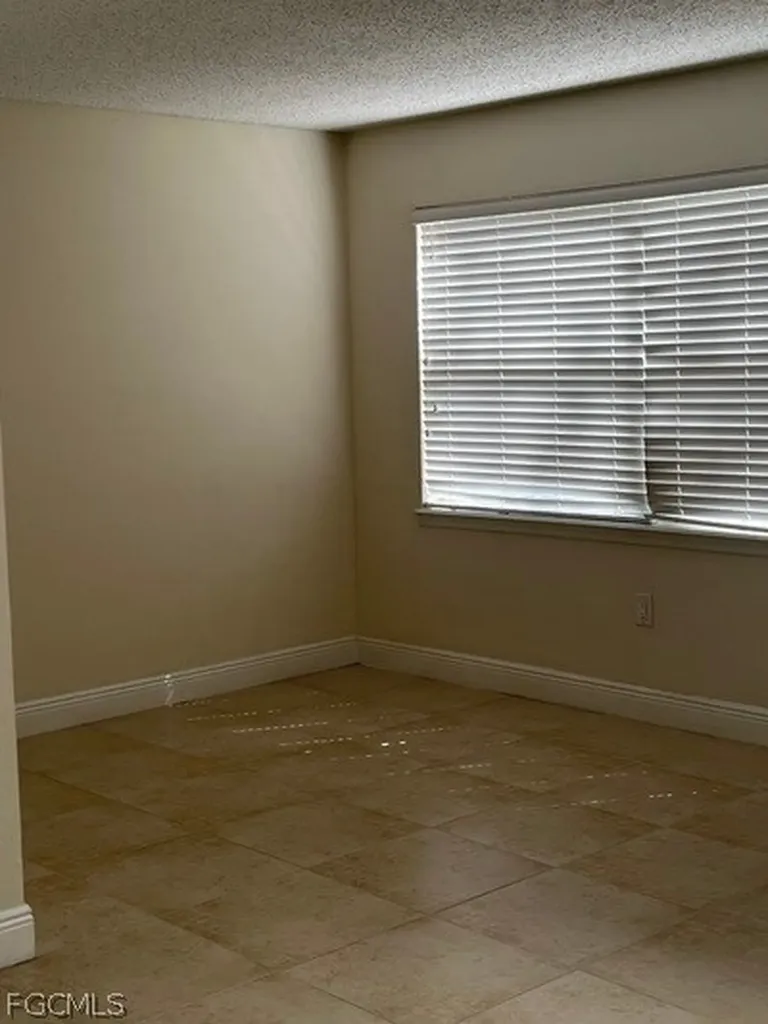 12571 Equestrian Circle Fort Myers FL 33907